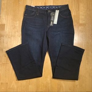 Lee Platinum Label Women’s Petite Relaxed Bootcut